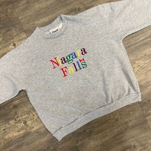 Vintage Niagara Falls Crewneck Sweatshirt Size Medium Impressions Canada (58)‎